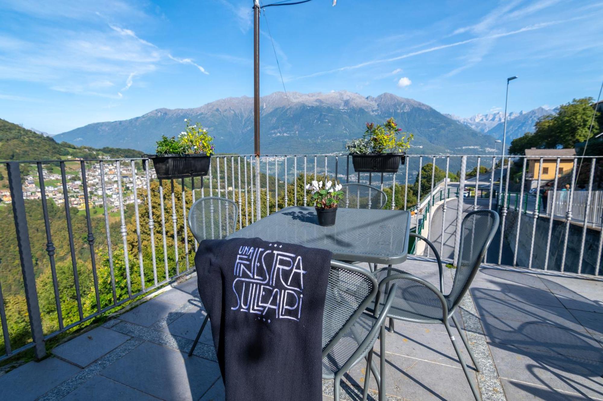Finestra Sulle Alpi