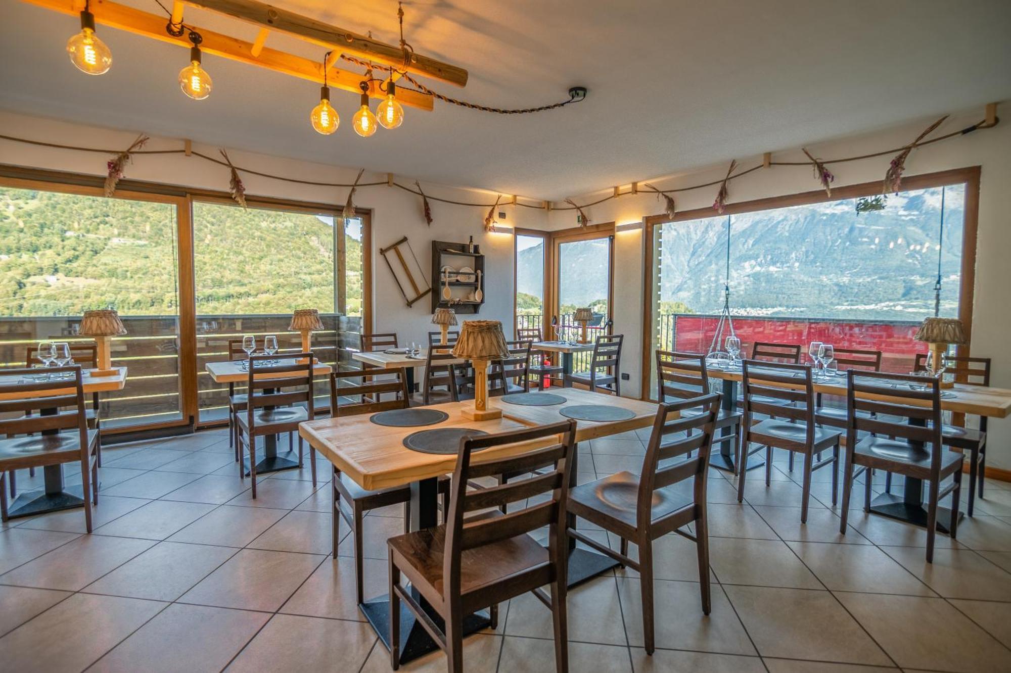 Hotel Finestra Sulle Alpi Bema
